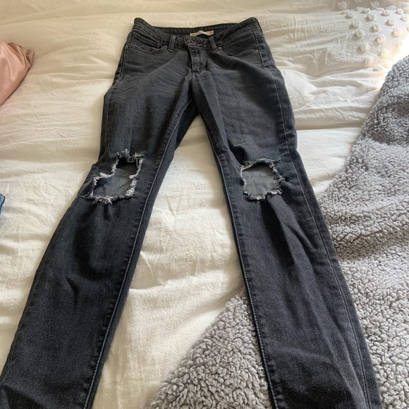 Levi’s 721 HighWaisted Jeans (Grey/Black w/ rips) - Picture 6 of 12